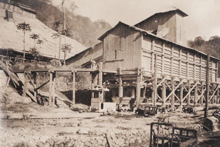 Silots de stockage du phosphate 1920-1930