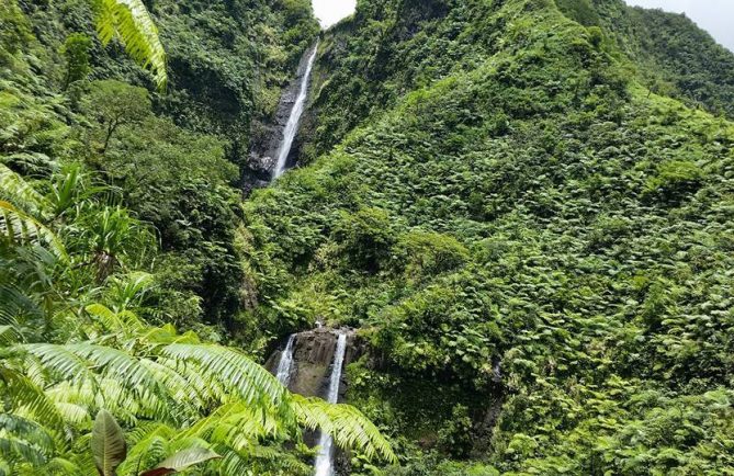 Cascades de la Faraura. Photo Chantal-Alexandre Tahiti Iti