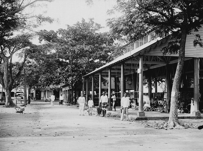 Papeete, la place du marché en 1897