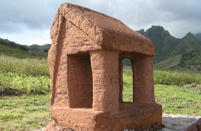 monument des déportés de Raiatea, à Ua Huka © Tahiti Heritage