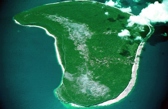 Atoll surélevé de Makatea vu d'avion