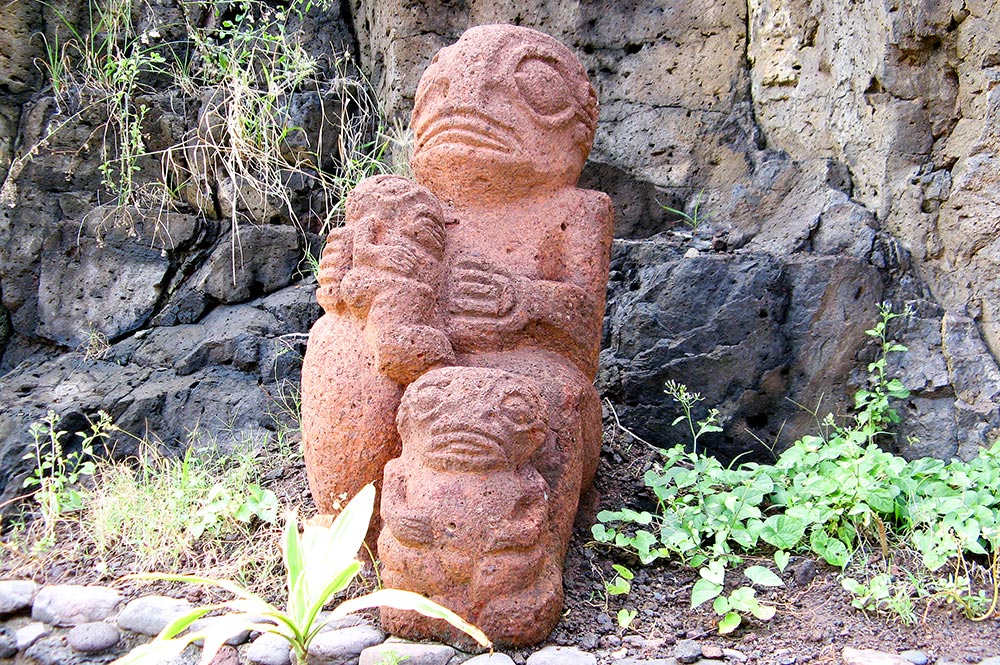 Tiki d'une famille marquisienne, à Ua Huka