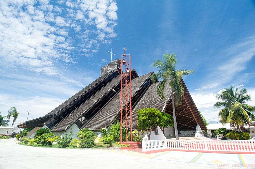 Eglise Saint-Etienne de Punaauia, Tahiti © 2015 Tahiti Heritage