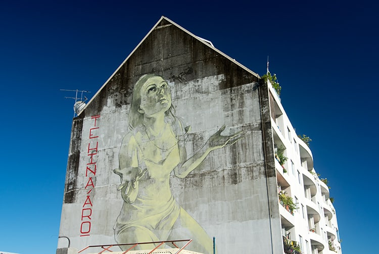 Street art, par Faith47!, rue Louis Martin à Papeete